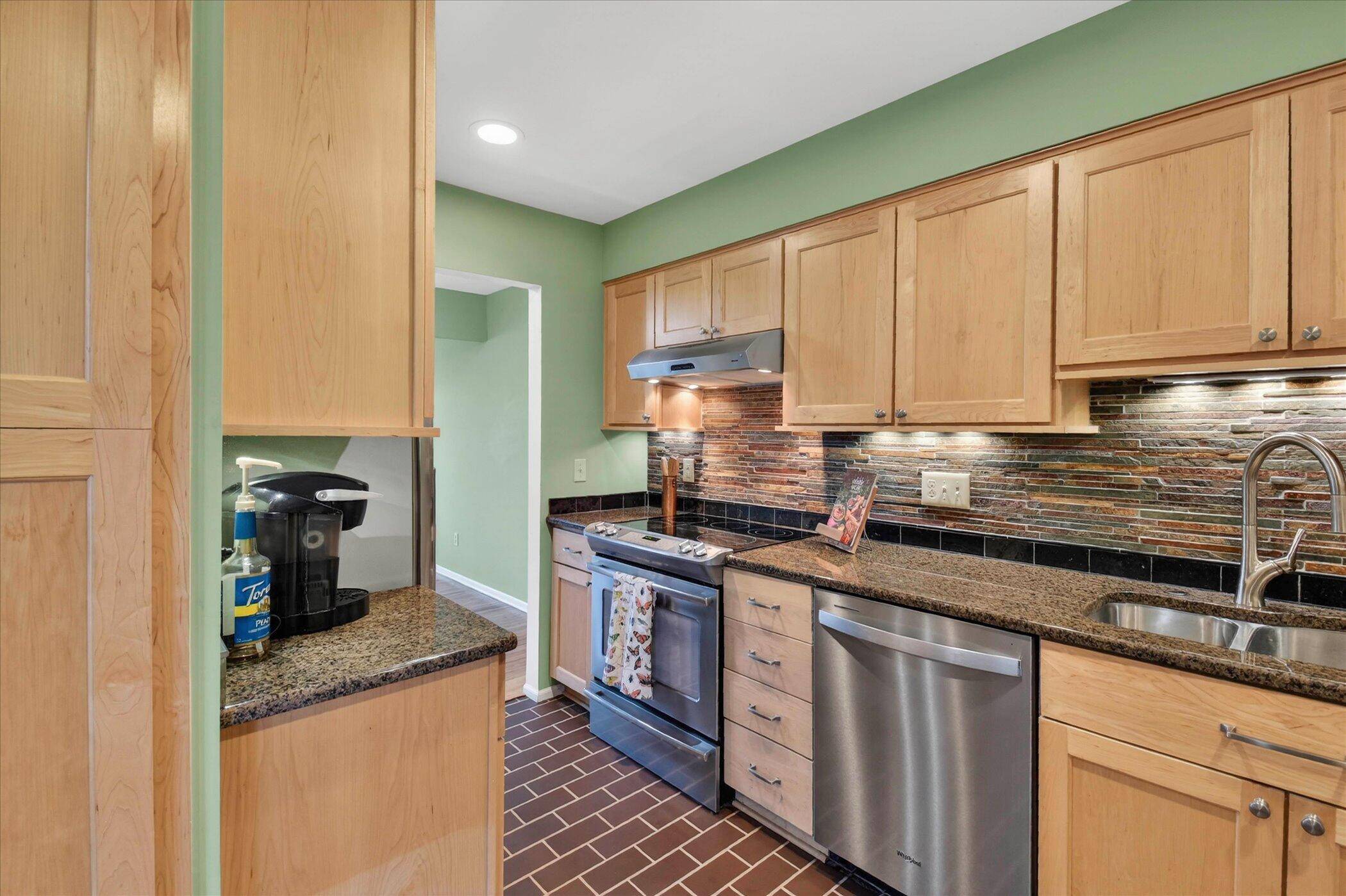 2555 Meade CT, Ann Arbor, MI 48105