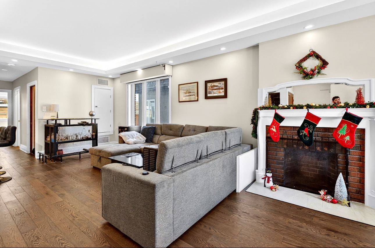 73 Renfrew AVE, Glebe - Ottawa East And Area, ON K1S 1Z4