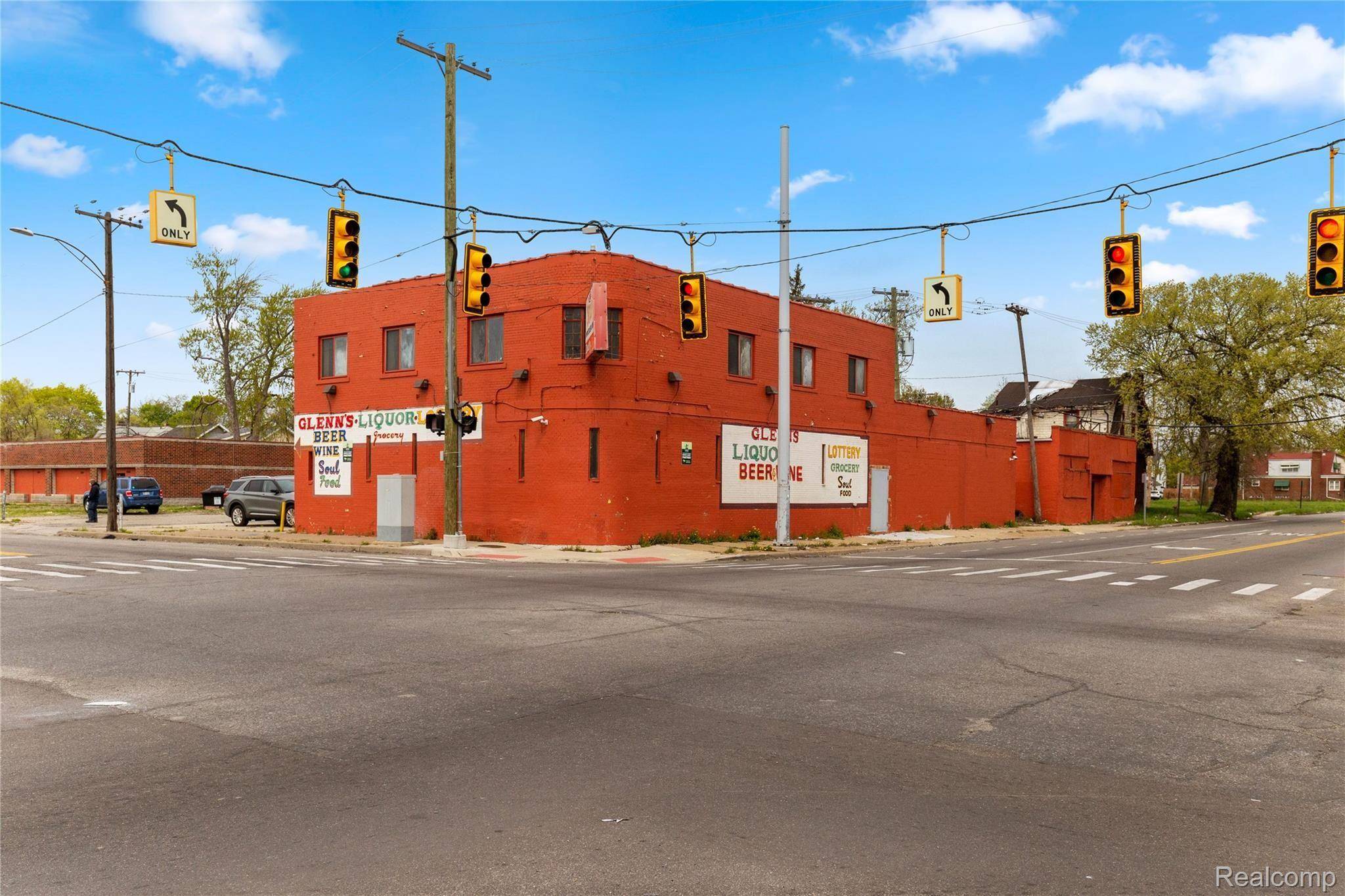 10000 W CHICAGO ST, Detroit, MI 48204