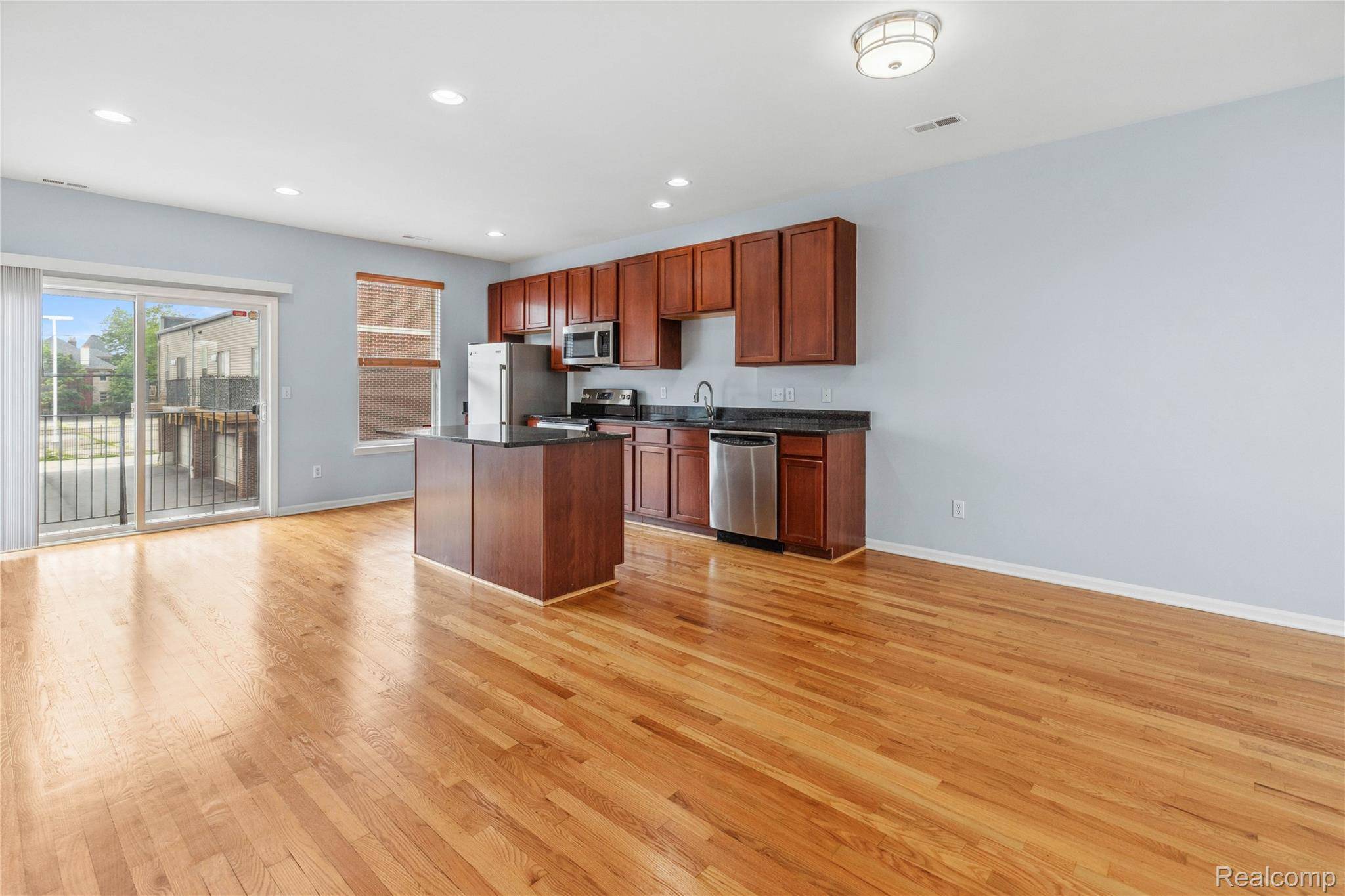 7733 Woodward AVE, Detroit, MI 48202