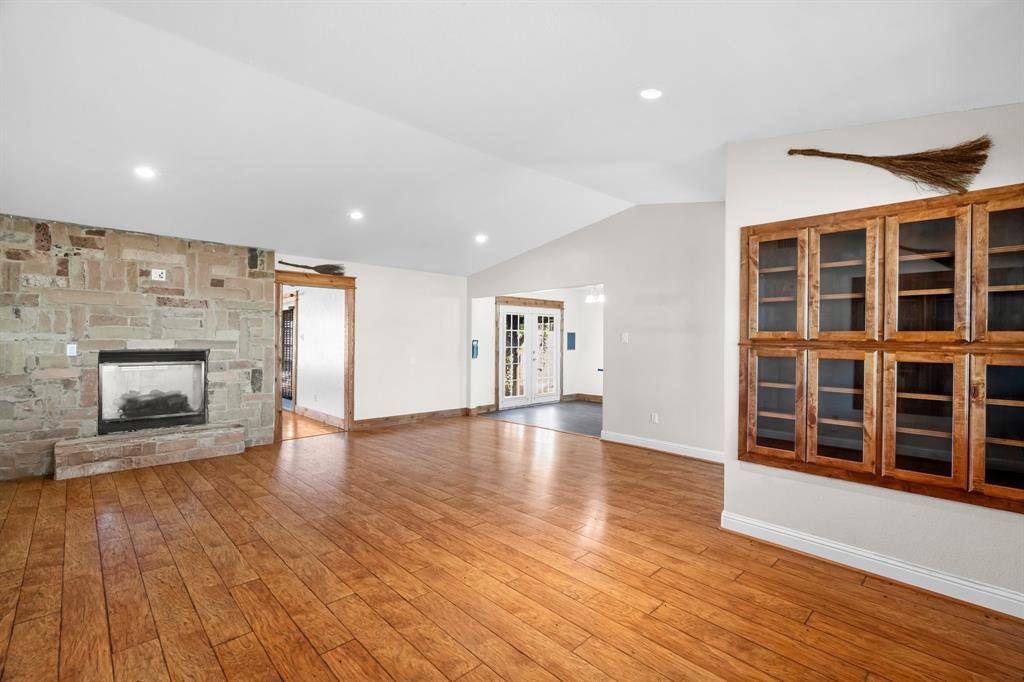 5313 Old Buena Vista Road, Waxahachie, TX 75167