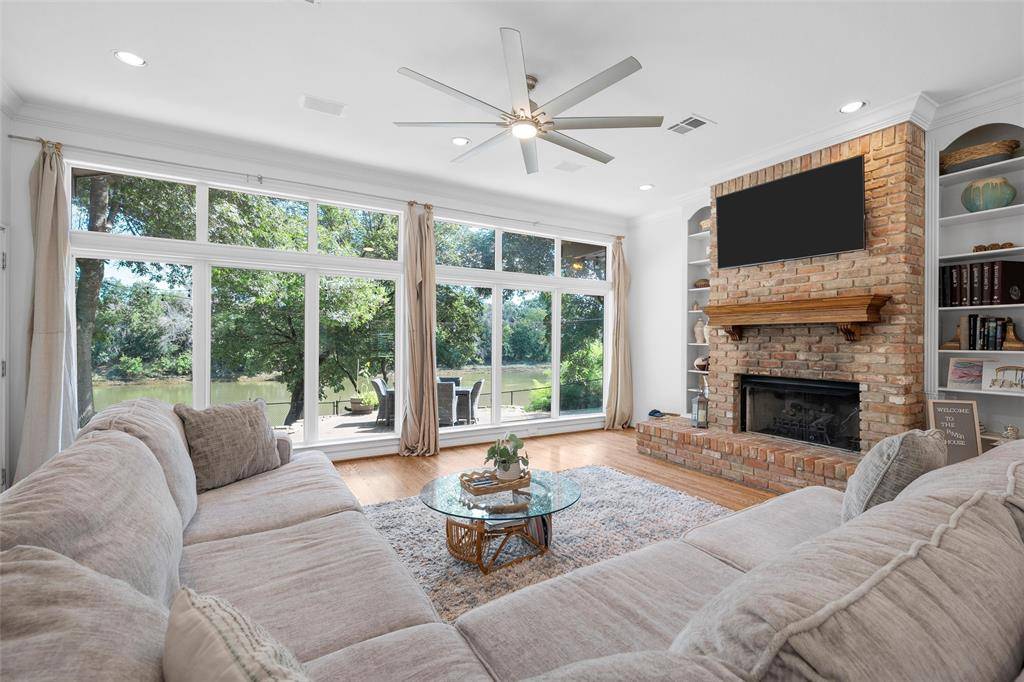 1396 Eagle Canyon Drive, China Spring, TX 76633