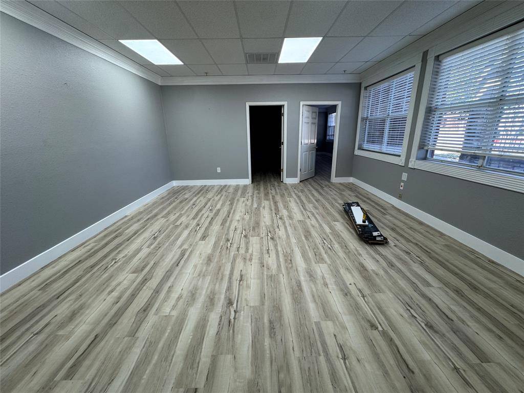 515 W Southlake Boulevard #100, Southlake, TX 76092