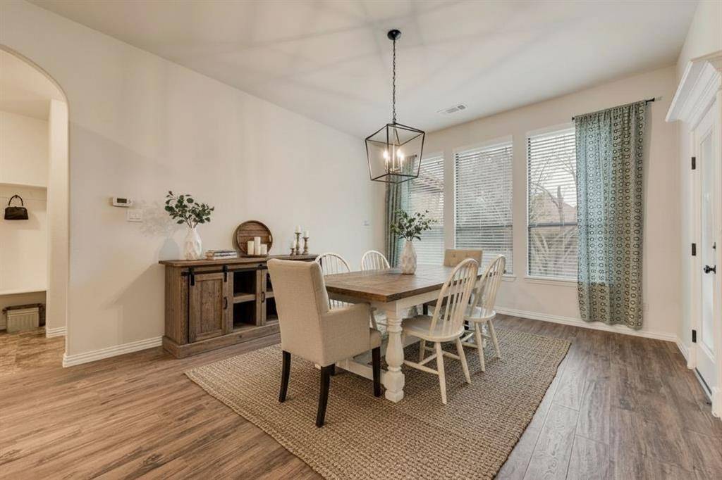 311 Covington Lane, Ovilla, TX 75154