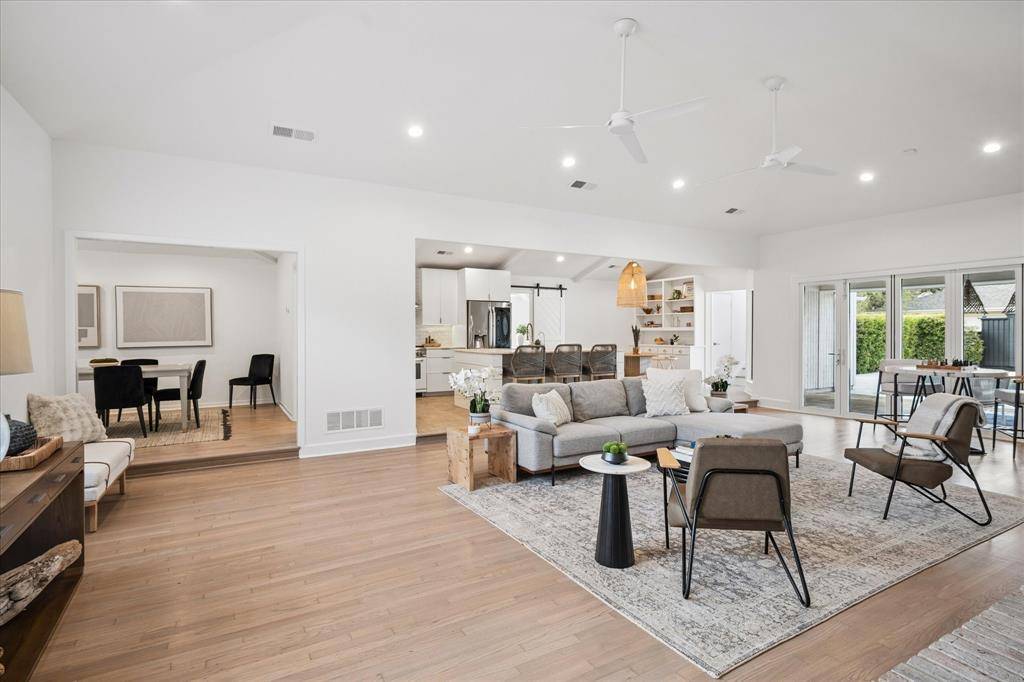 7605 Queens Garden Drive, Dallas, TX 75248