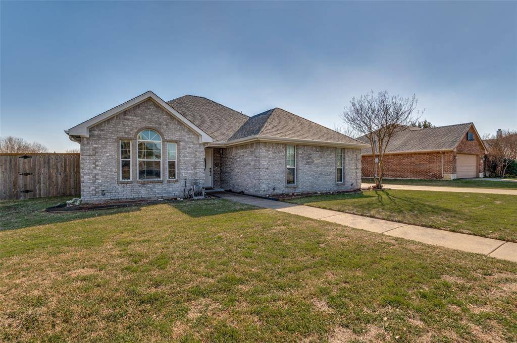 5826 Cynthia Drive, Midlothian, TX 76065