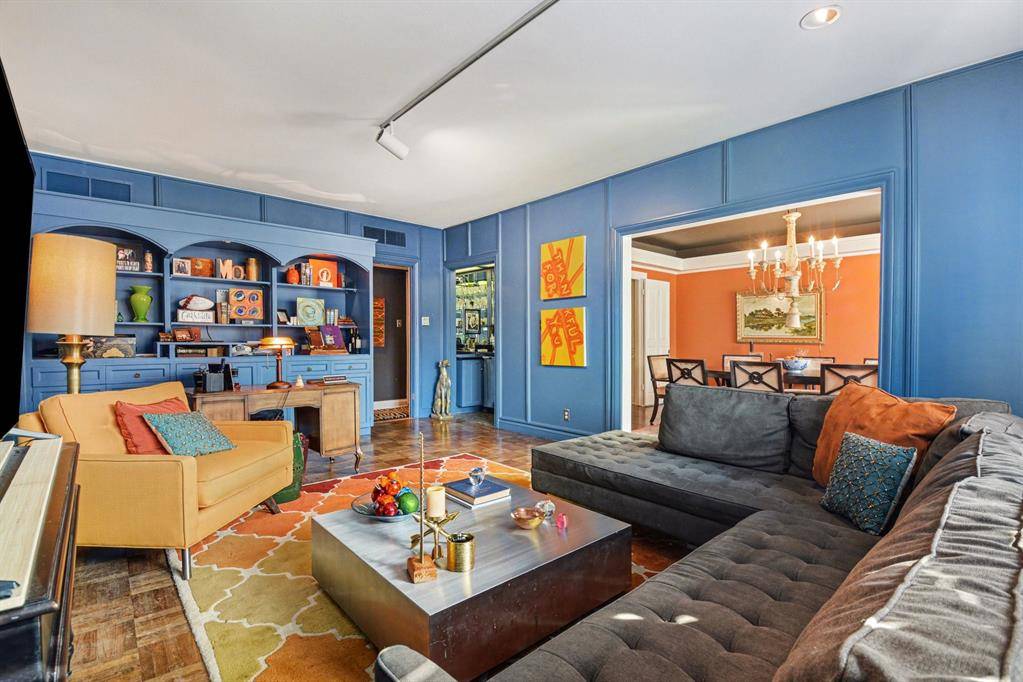 6126 Averill Way #203W, Dallas, TX 75225