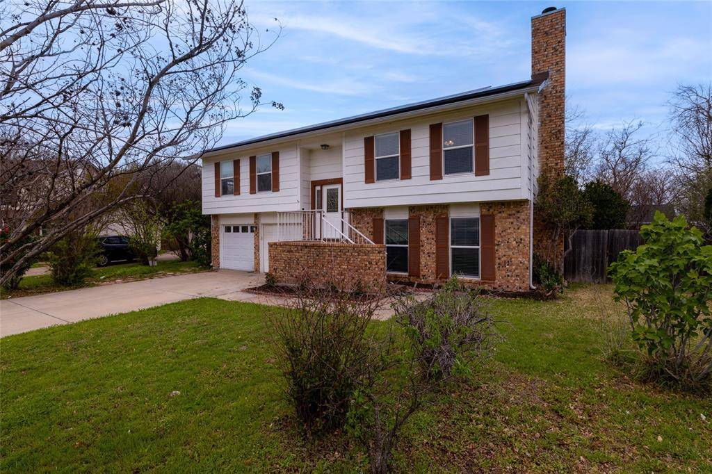 522 Royal Valley Road, Grand Prairie, TX 75052