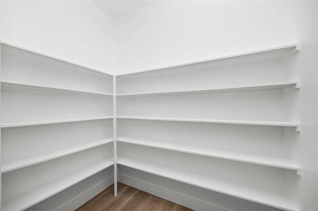 302 E Glenwood, Mabank, TX 75147