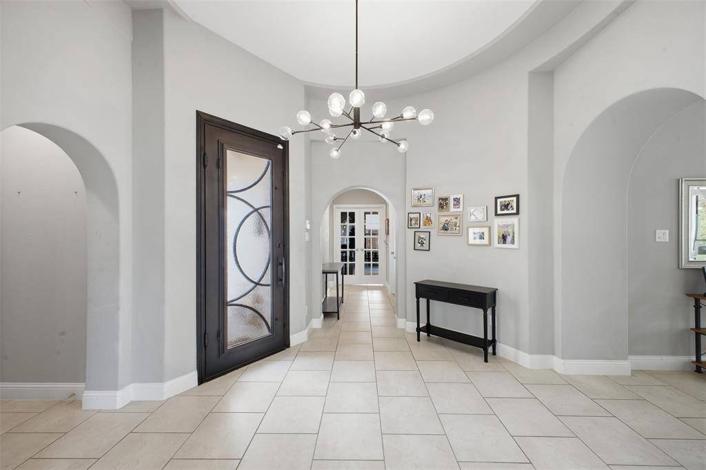 6728 Barcelona, Irving, TX 75039