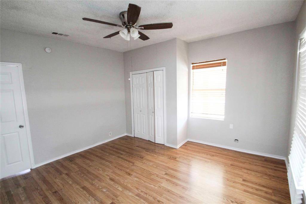 923 S Wine Street, Gainesville, TX 76240