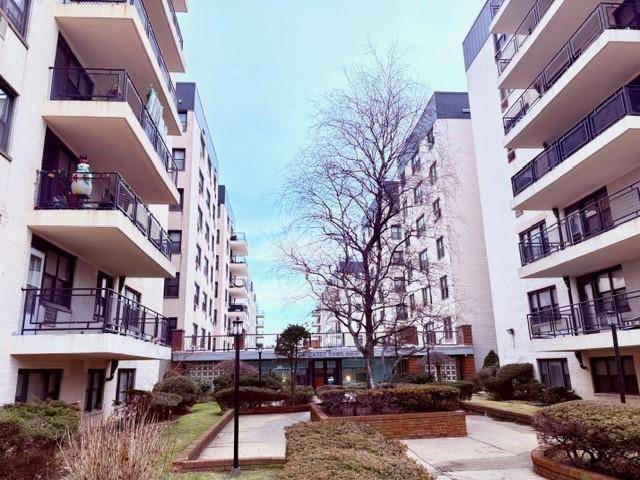 3855 Shore Pkwy #3M, Brooklyn, NY 11235