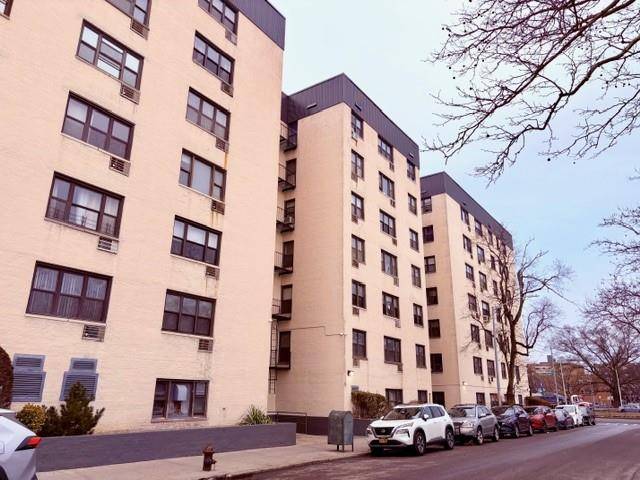 3855 Shore Pkwy #3M, Brooklyn, NY 11235