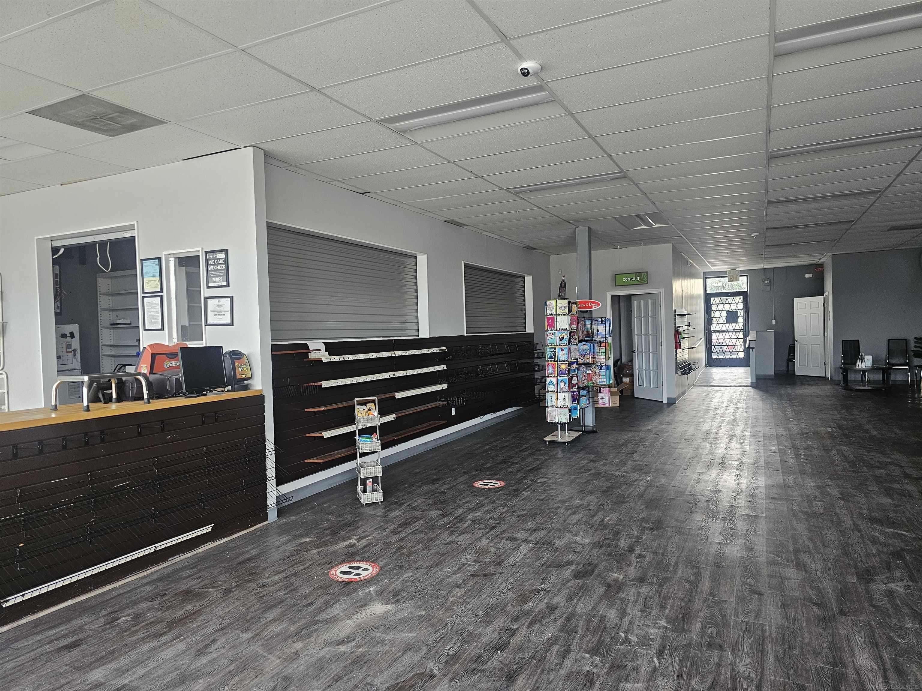 14976 10 mile RD, Eastpointe, MI 48021