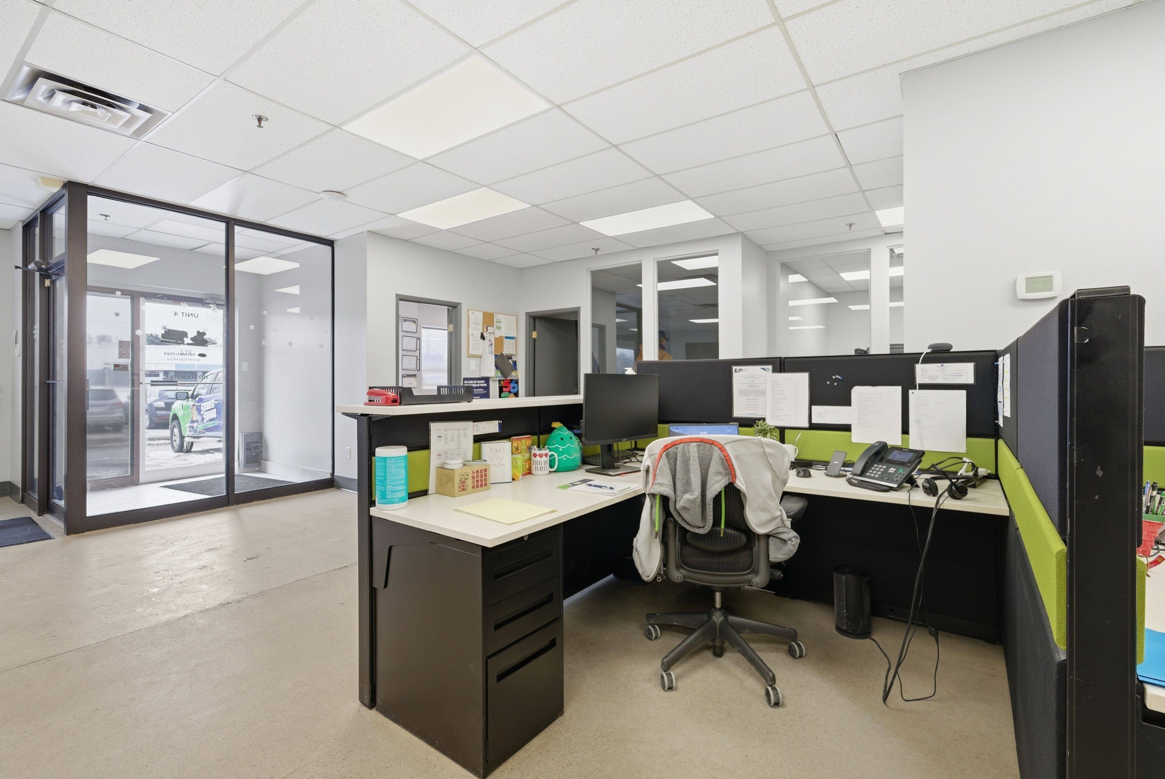520 Westney RD S #3&4, Ajax, ON L1S 7H4