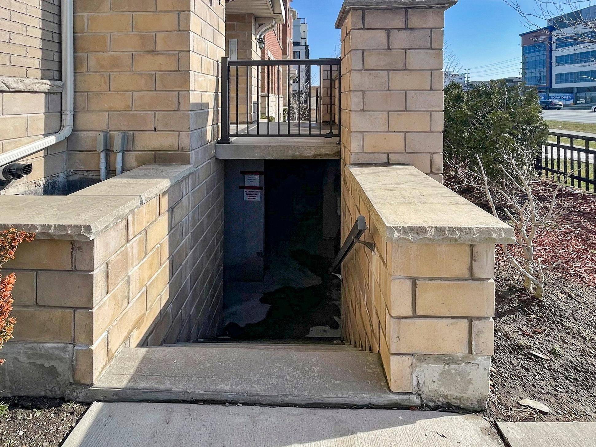 1725 Pure Springs BLVD #106, Pickering, ON L1X 0C4