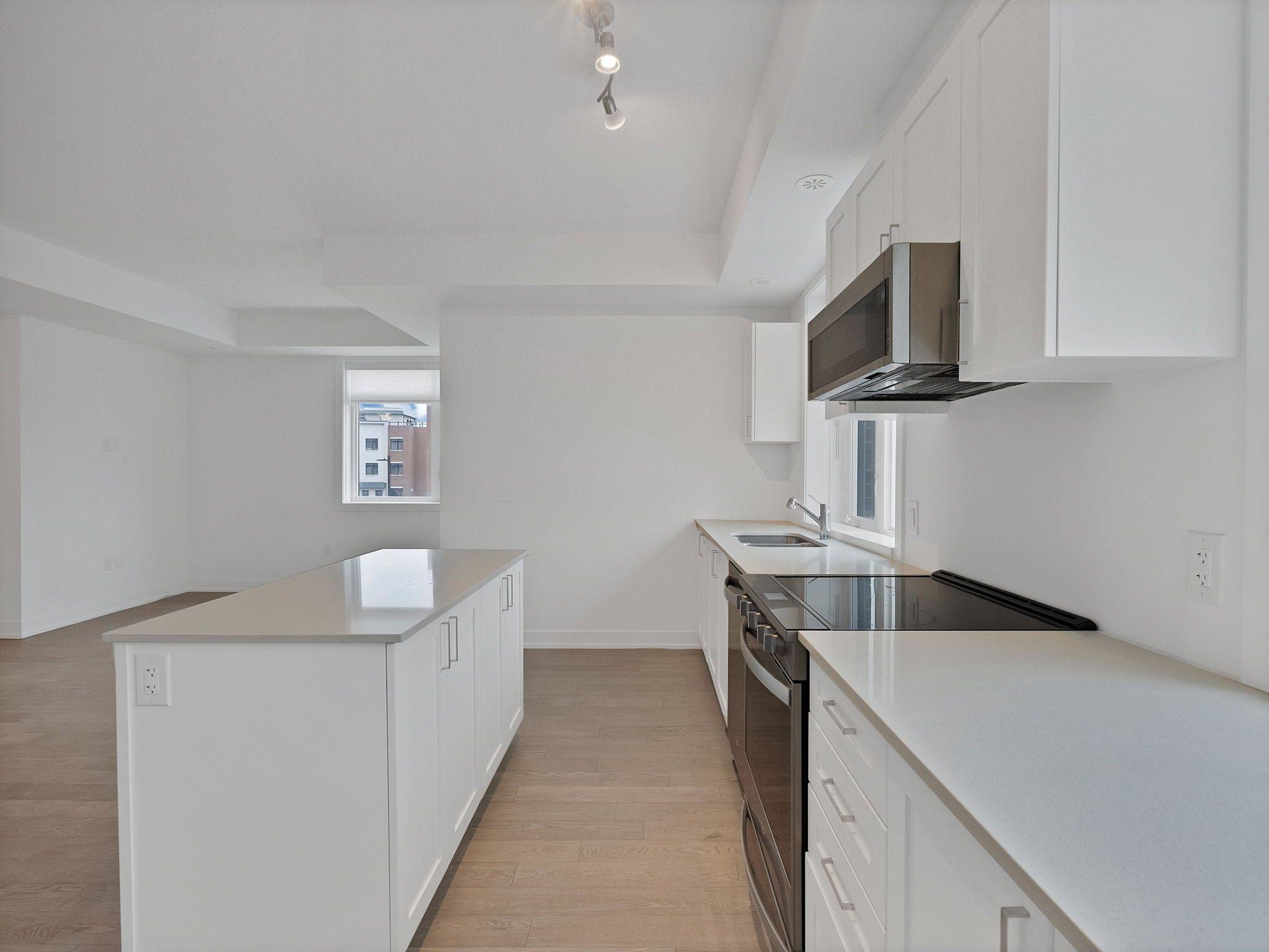 1085 Douglas Mccurdy Common #212, Mississauga, ON L5G 0C6