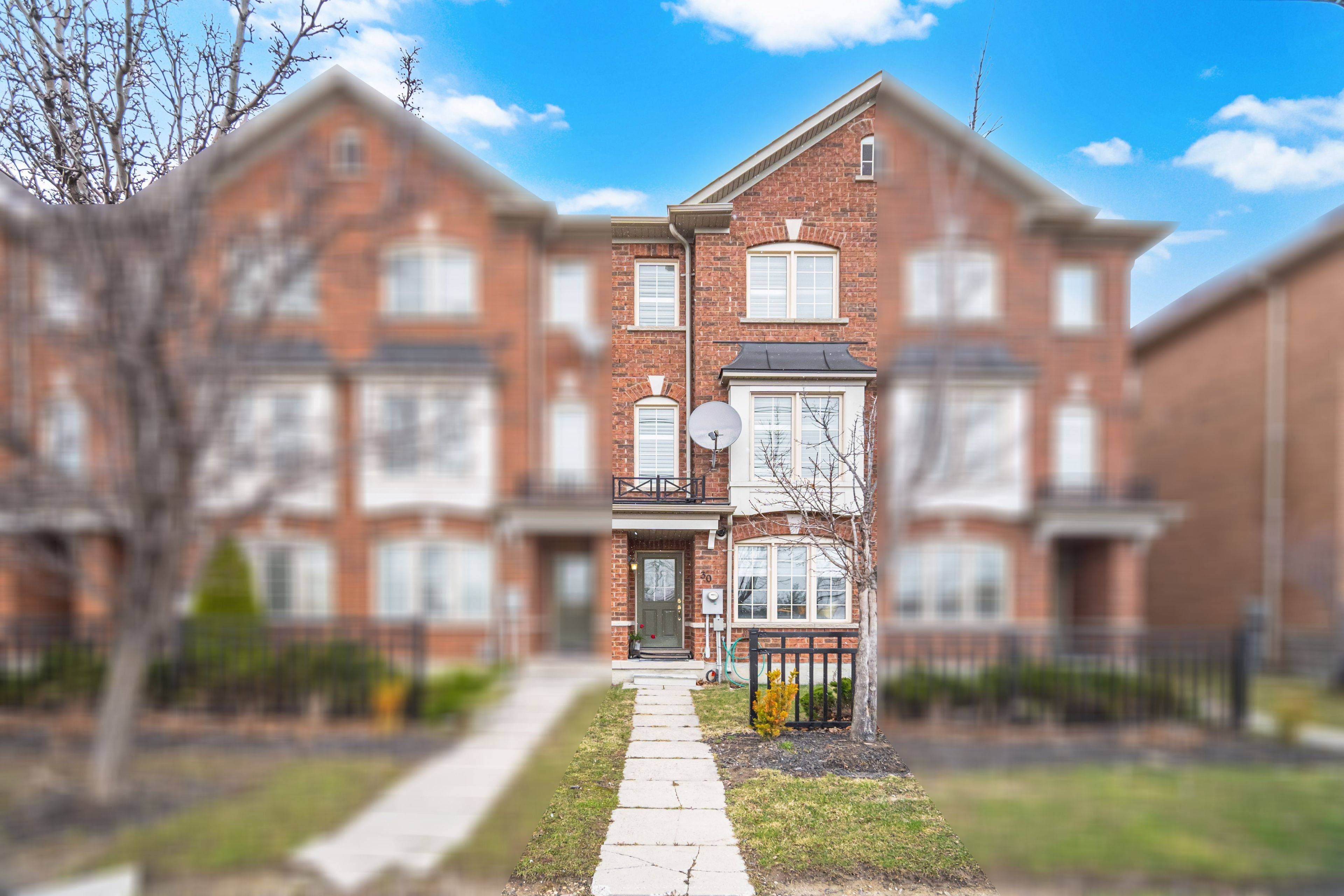 30 Peach DR W, Brampton, ON L6R 0W5