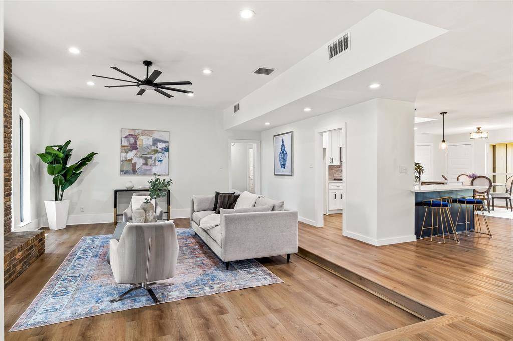 2205 Timberwood, Carrollton, TX 75006