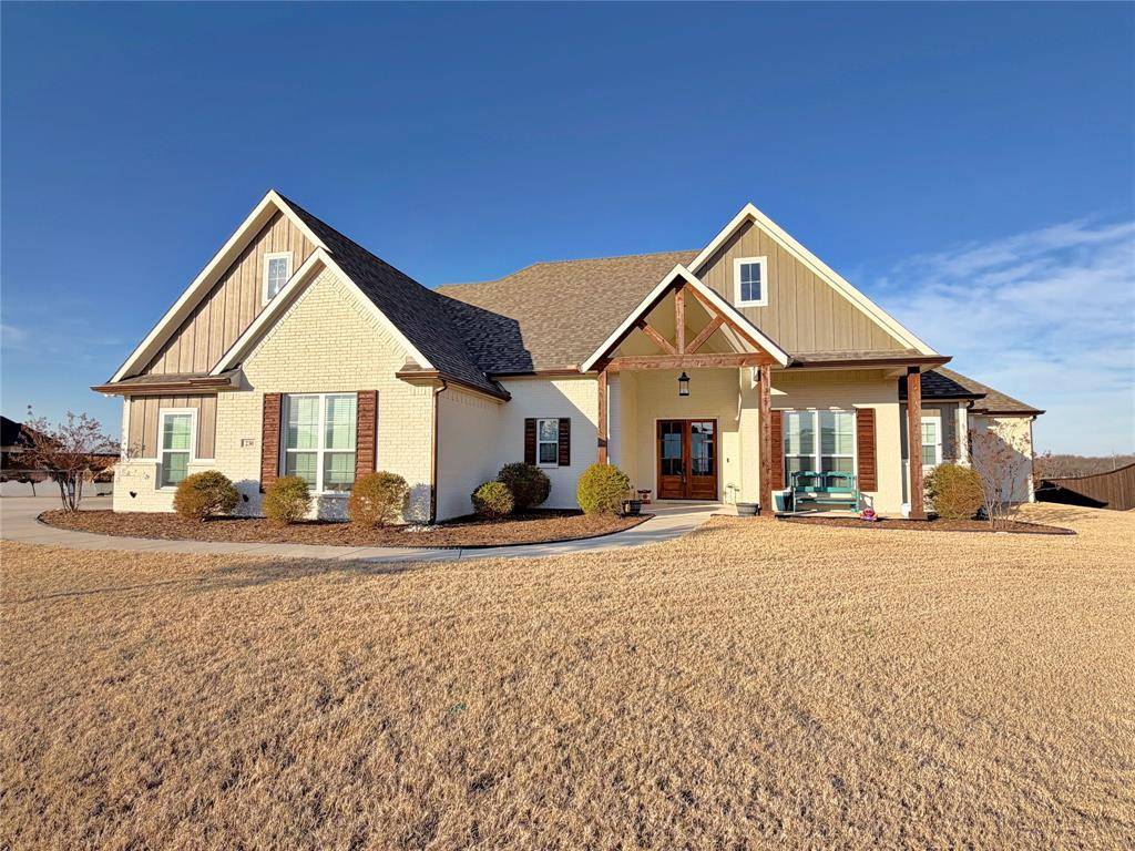 230 Low Bird Lane, Waxahachie, TX 75167