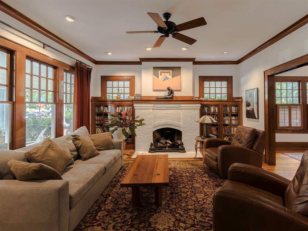 4726 Swiss Avenue, Dallas, TX 75204