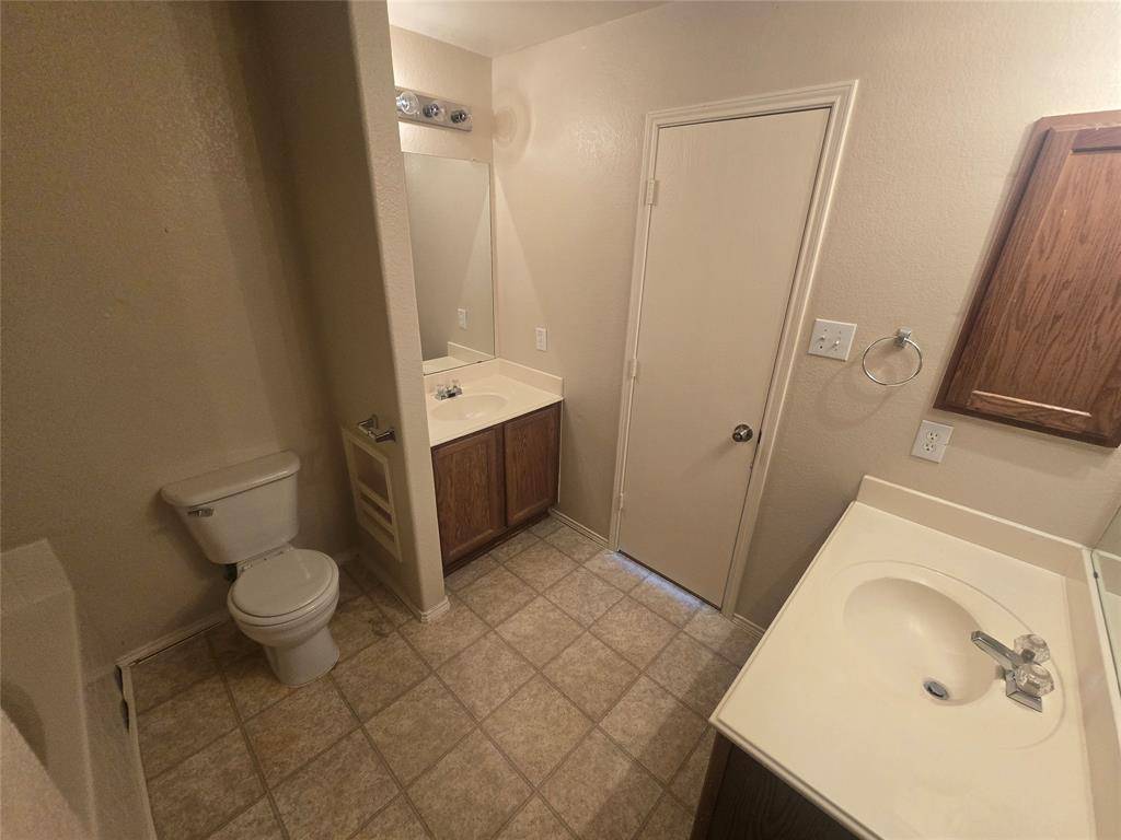 6622 Fairglen Drive, Arlington, TX 76002