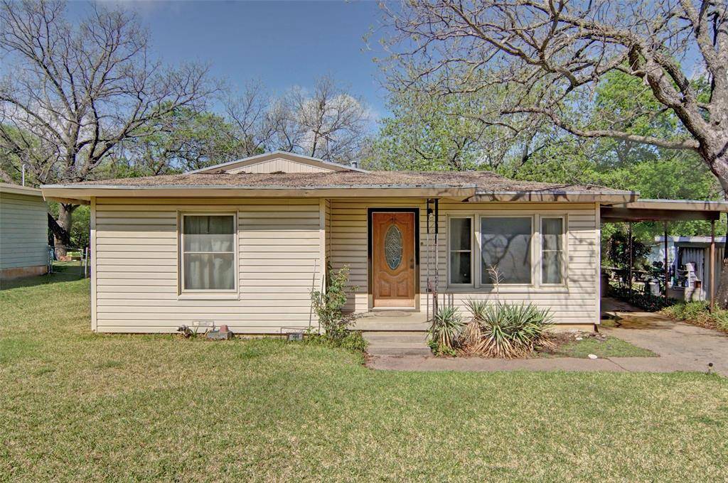 1224 S Brazos Street, Weatherford, TX 76086