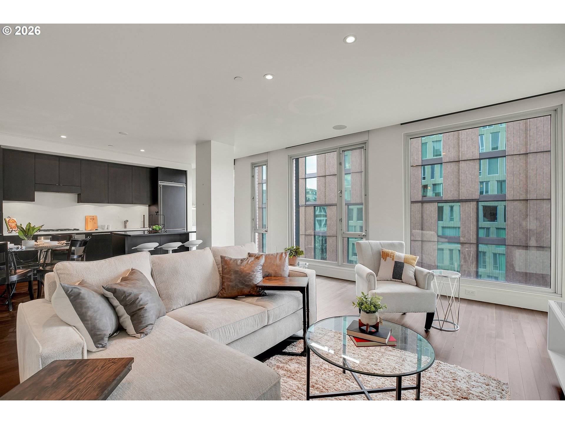 937 NW GLISAN ST #735, Portland, OR 97209