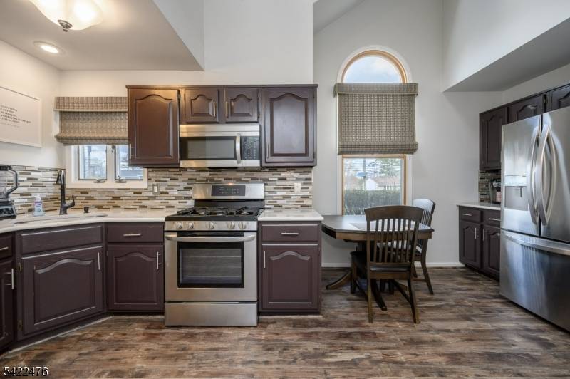 675 Raritan Rd #24, Clark Twp., NJ 07066