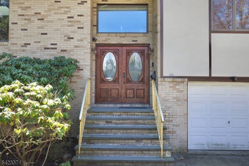 442 Marlboro Rd, Englewood City, NJ 07631