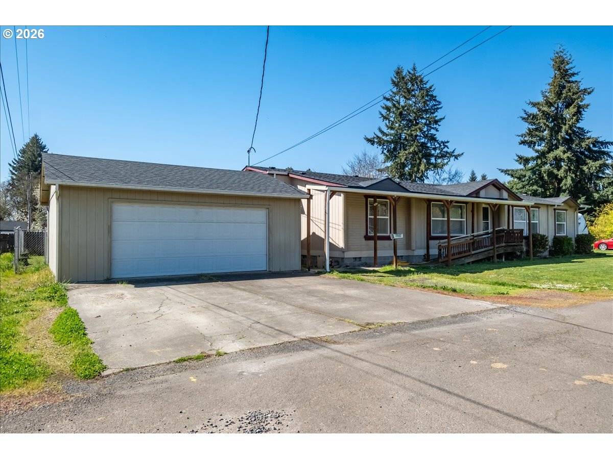 1184 27TH AVE, Sweet Home, OR 97386