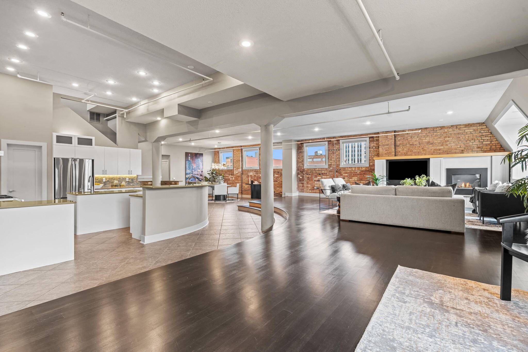 230 N Kalamazoo MALL #401, Kalamazoo City, MI 49007