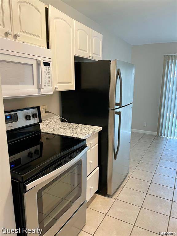 8401 18 MILE RD ##45, Sterling Heights, MI 48313