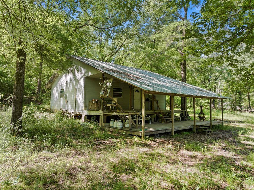 307 Fish TRAP Ln, Naples, TX 75568