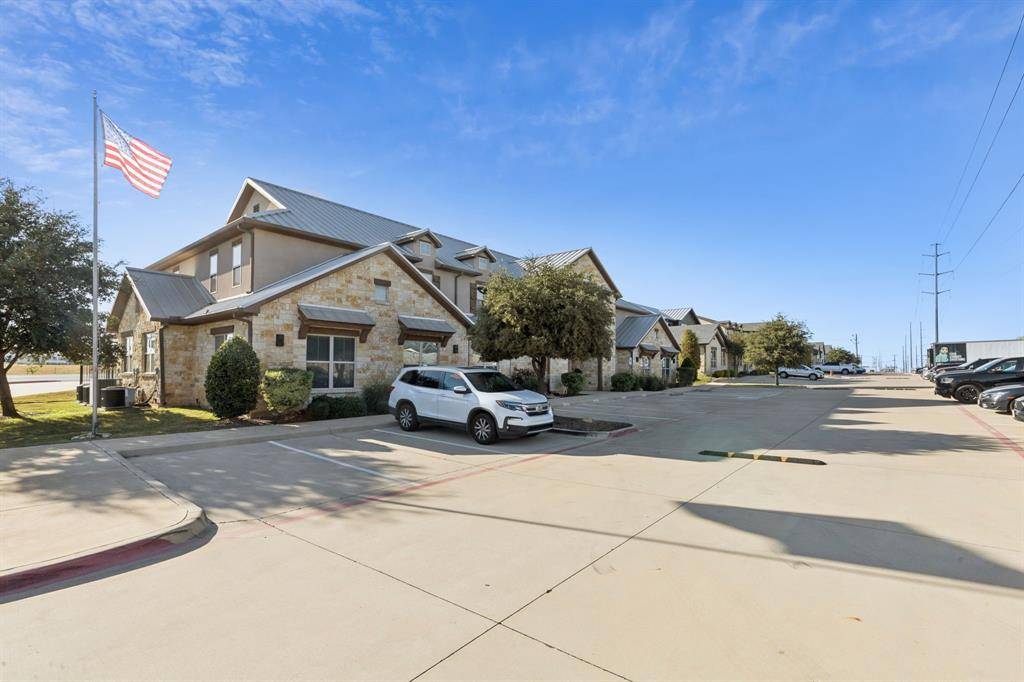 361 W Byron Nelson Boulevard, Roanoke, TX 76262