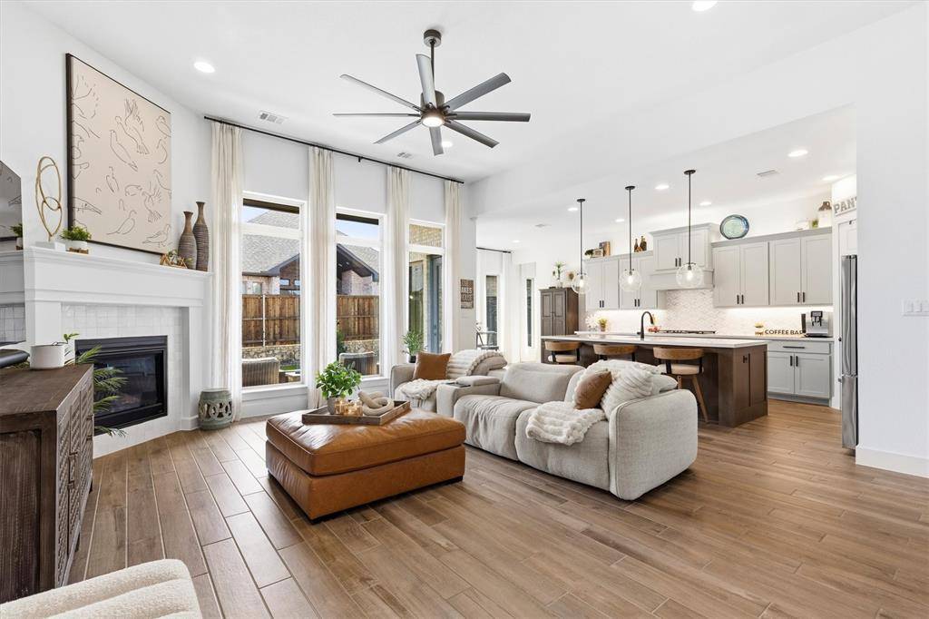 2209 Moore Valley Drive, Mckinney, TX 75071