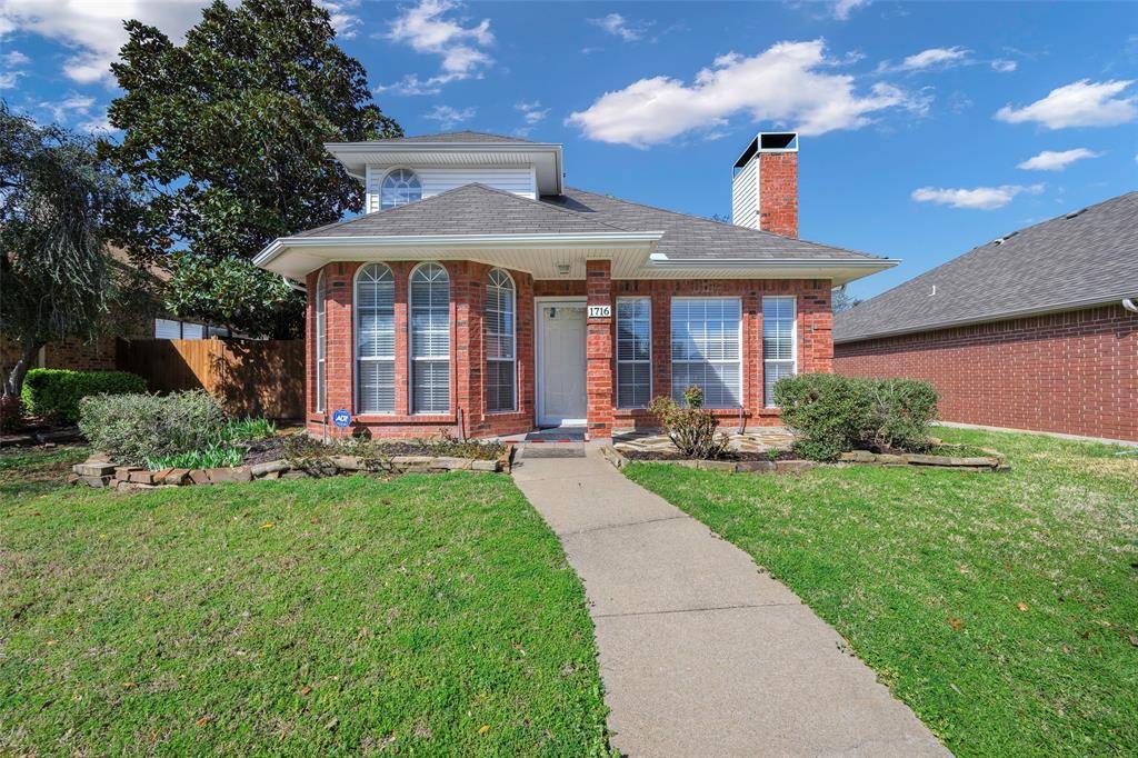 1716 Creekway Drive, Lewisville, TX 75067
