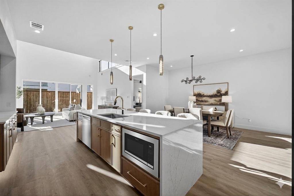 3215 Wake Street, Dallas, TX 75212