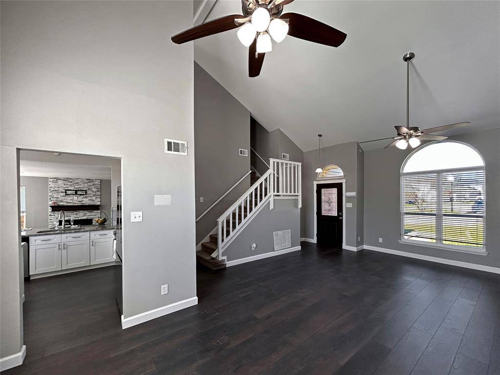 2951 Chanute Drive, Grand Prairie, TX 75052