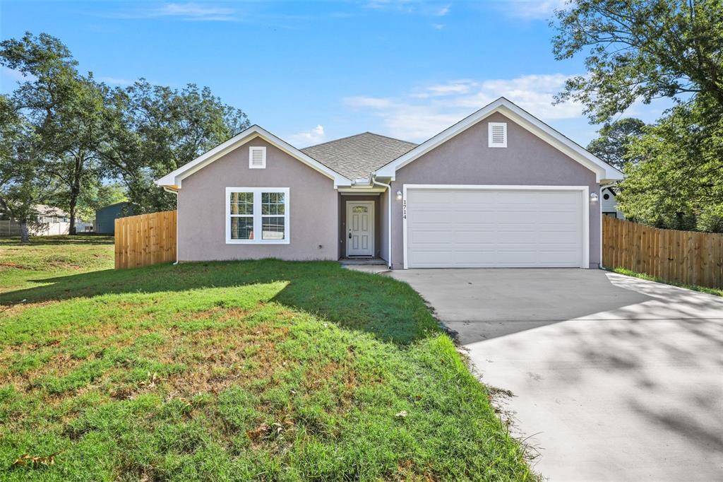 1714 Woodlawn Boulevard, Denison, TX 75020