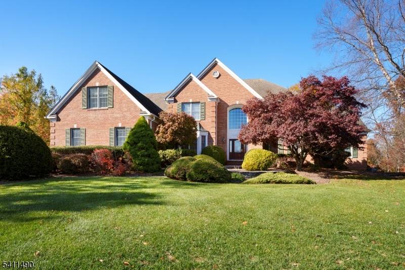 7 Silver Maple Ct, Montgomery Twp., NJ 08502