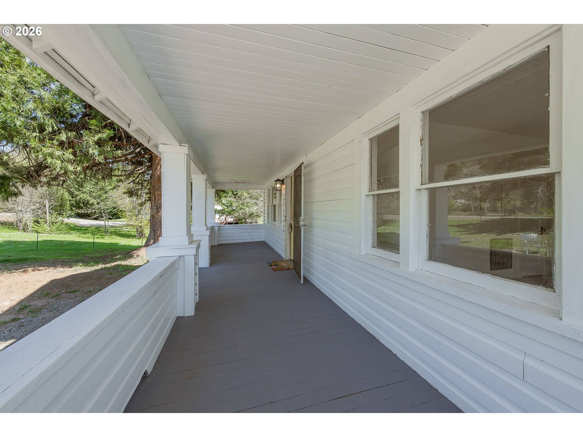 412 AZALEA GLEN RD, Azalea, OR 97410