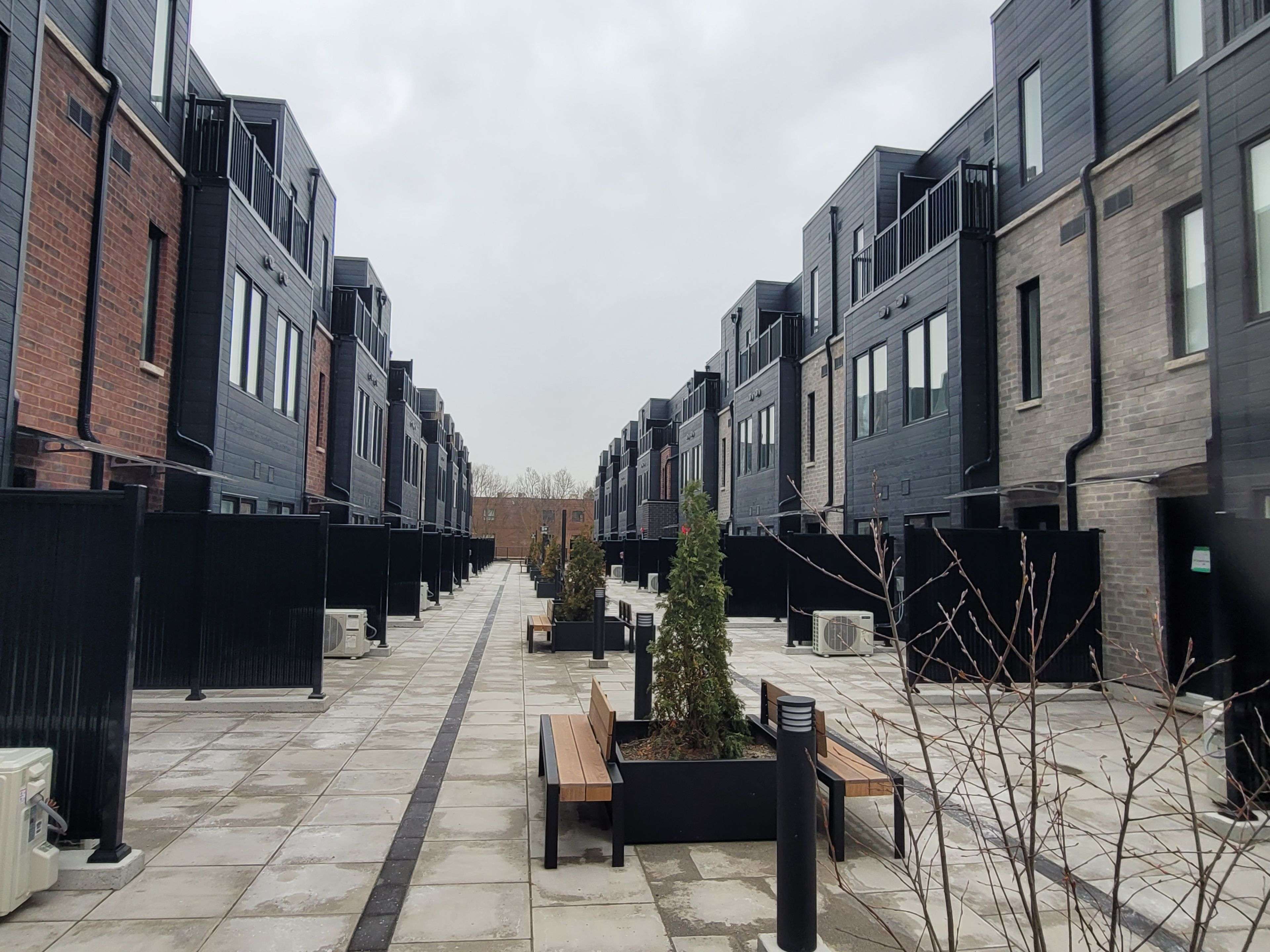 10 Calamint LN #66, Toronto E05, ON M1W 2H1