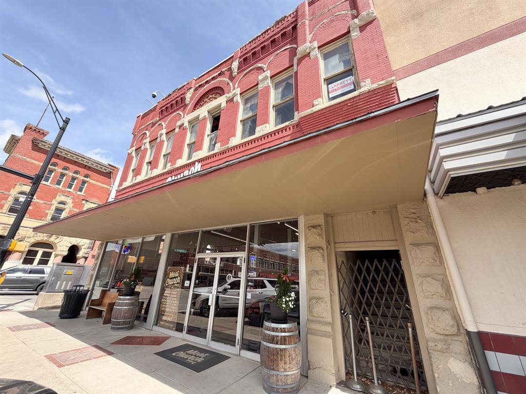 114 W Main Street, Waxahachie, TX 75165