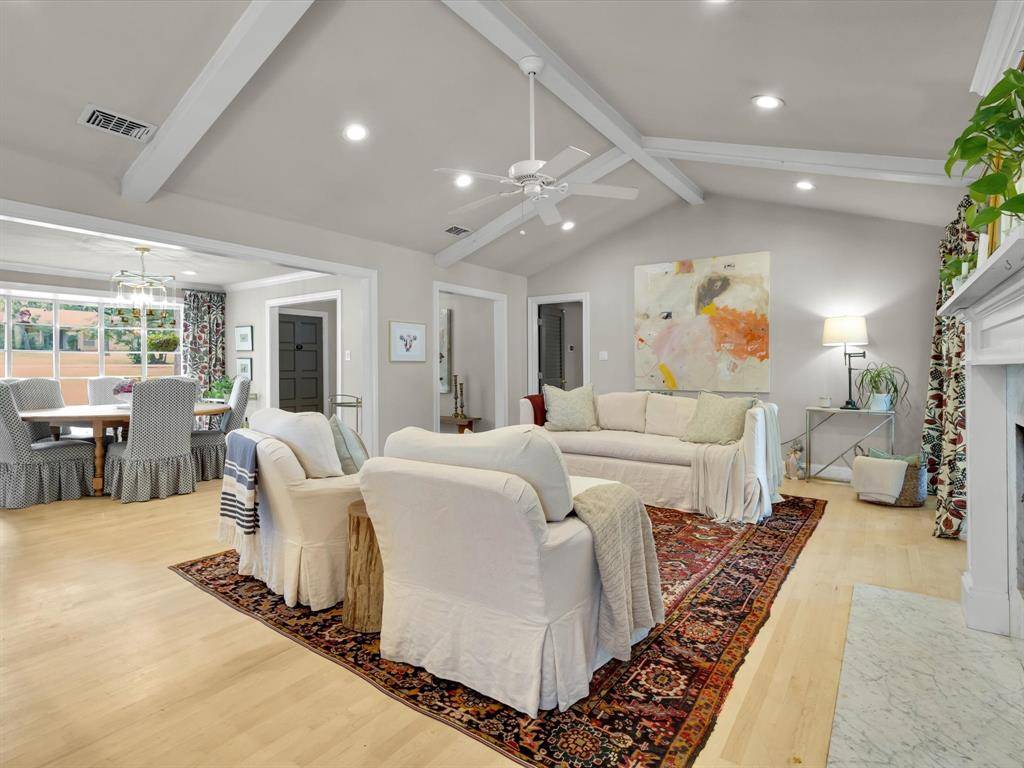 6004 Ken Avenue, Arlington, TX 76001