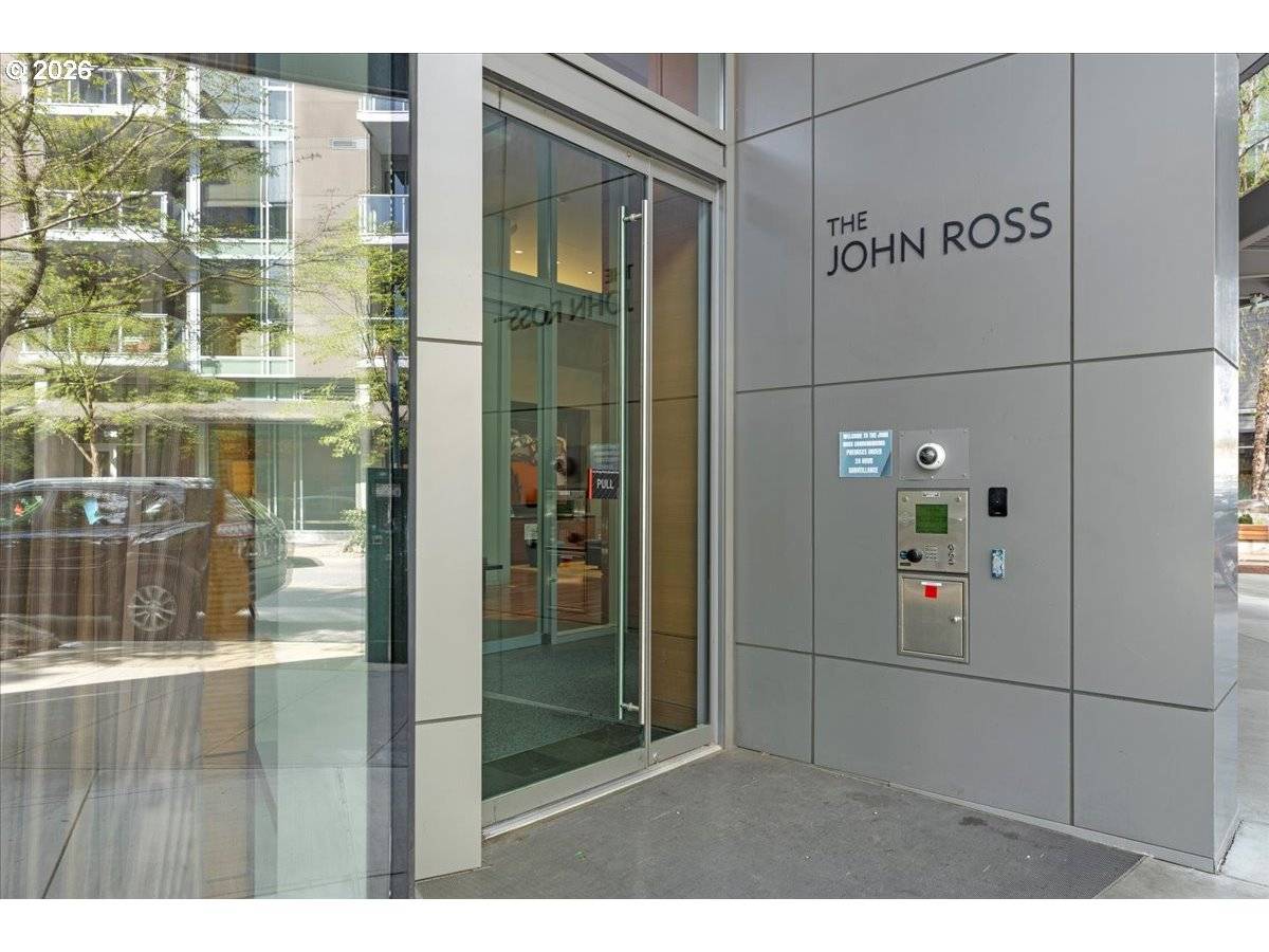 3601 S RIVER PKWY #2202, Portland, OR 97239