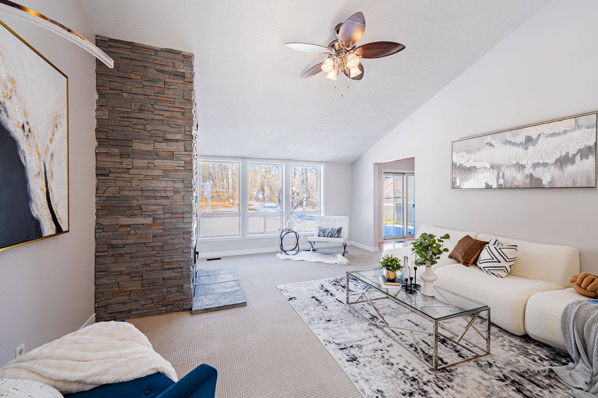 3976 CARP RD, Carp - Huntley Ward, ON K0A 1L0