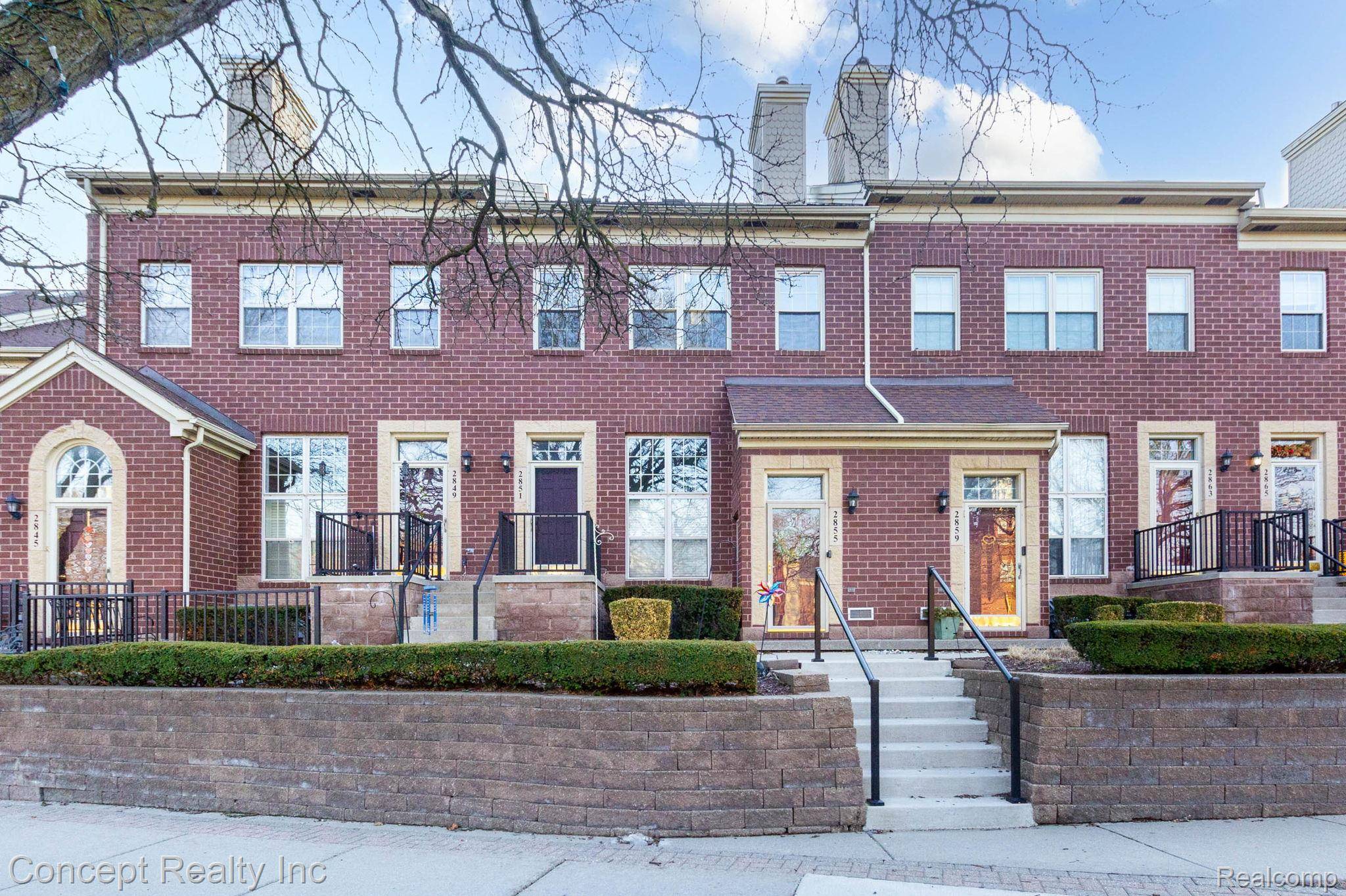 2851 Biddle AVE, Wyandotte, MI 48192