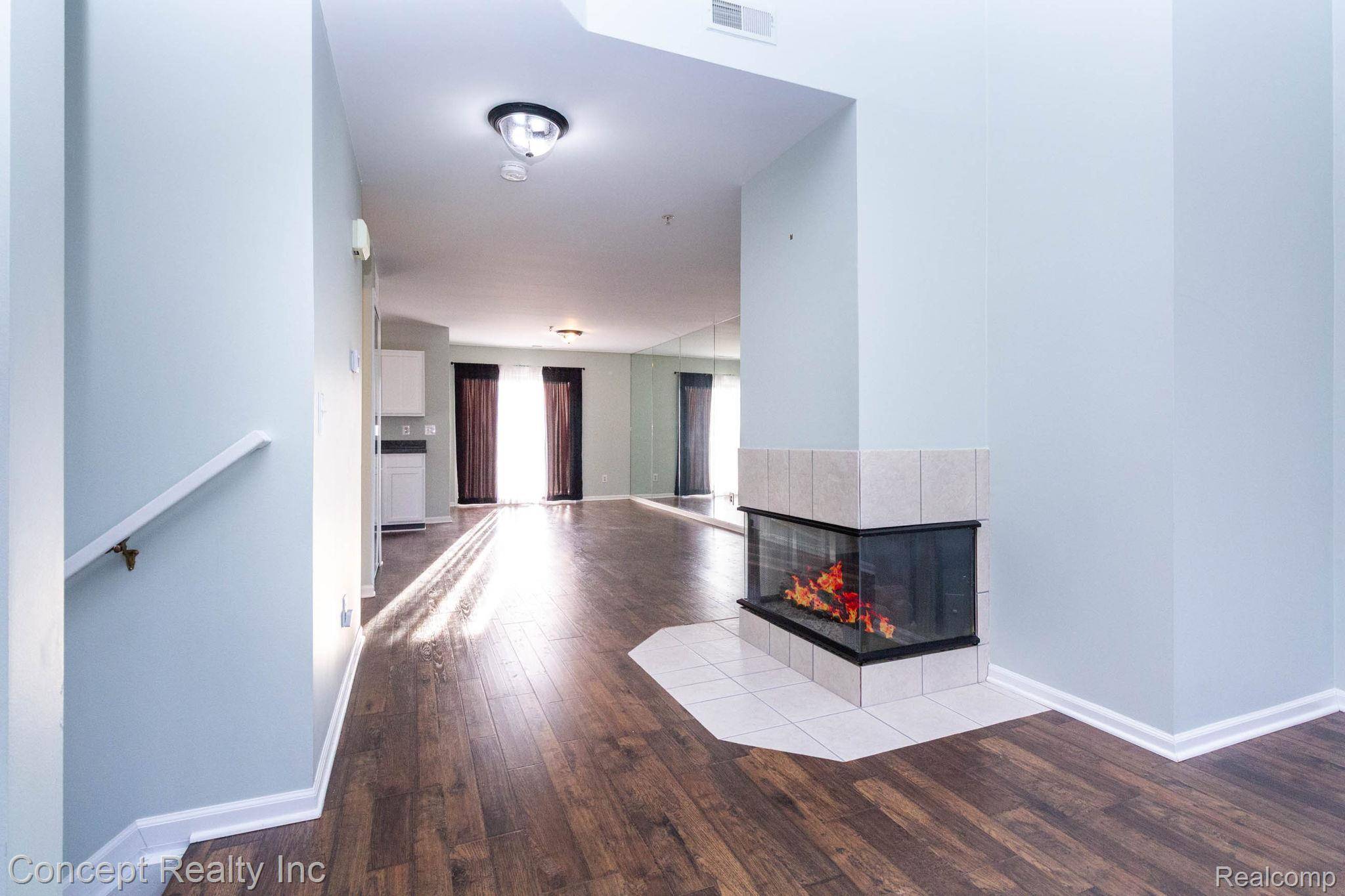 2851 Biddle AVE, Wyandotte, MI 48192