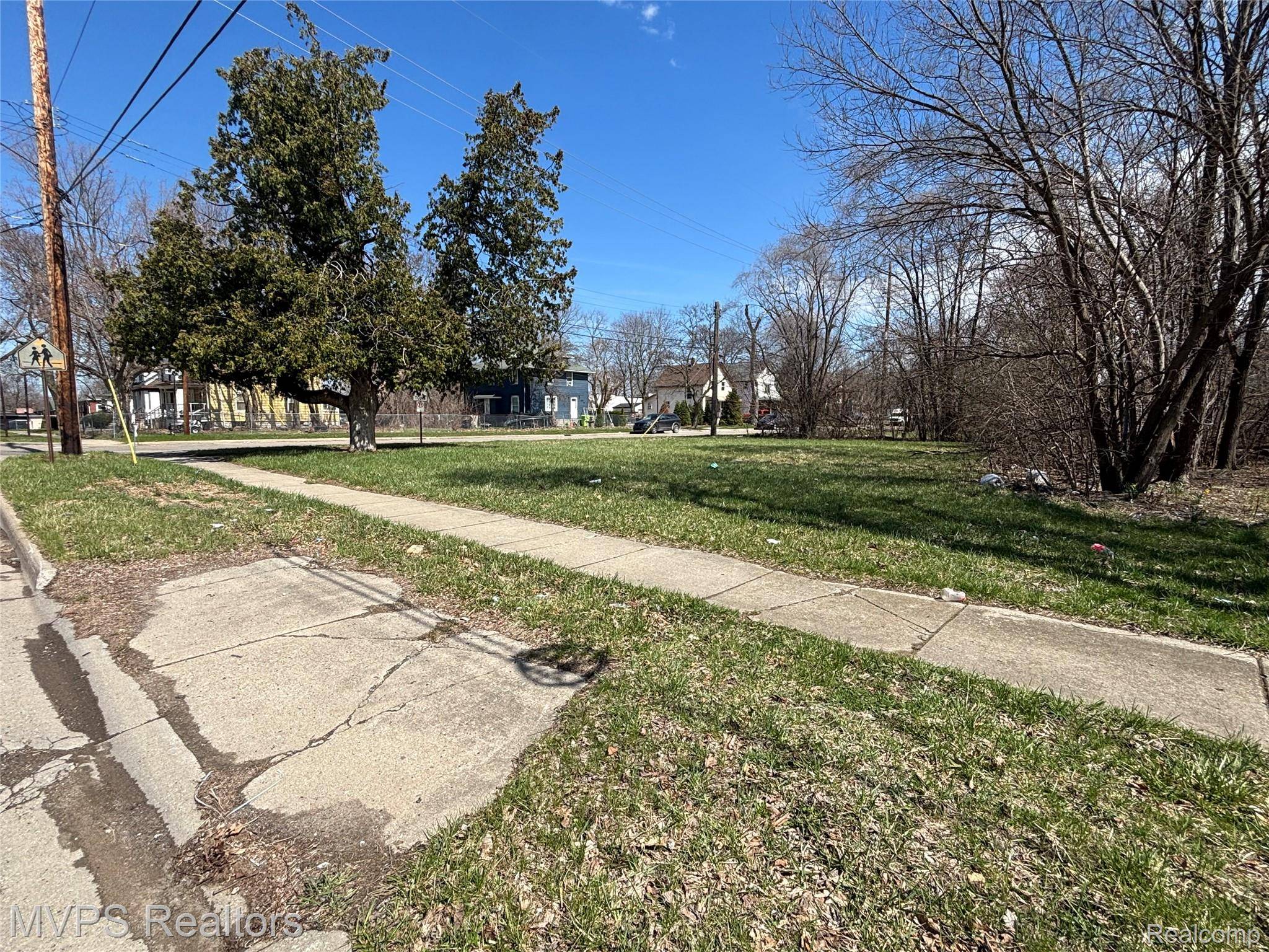 51 S South Paddock ST, Pontiac, MI 48342